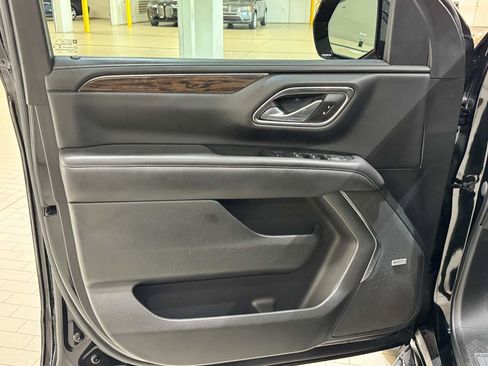Used 2021 Chevrolet Tahoe Premier RWD image 11