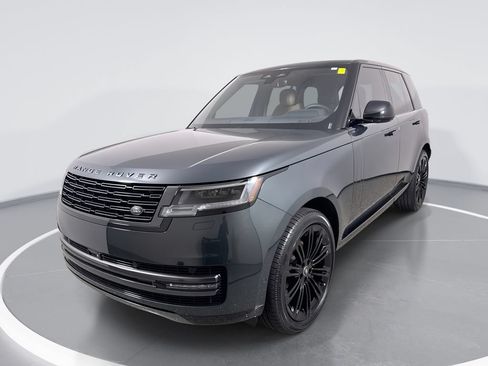 Used 2025 Land Rover Range Rover SE AWD/4WD image 1