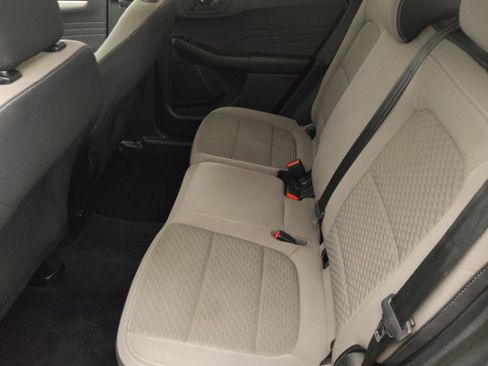 Used 2022 Ford Escape SE FWD image 18