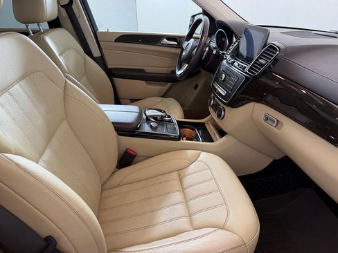 Used 2017 Mercedes-Benz GLS 450 4MATIC image 27