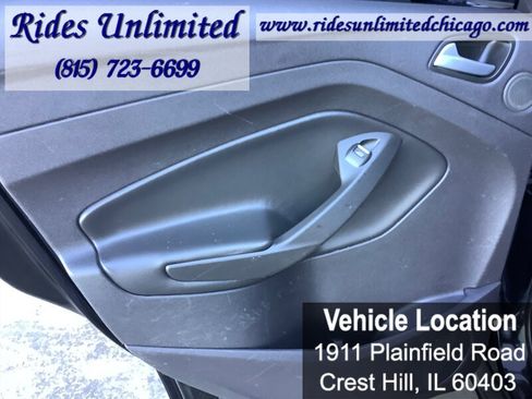 Used 2017 Ford Escape Titanium image 26