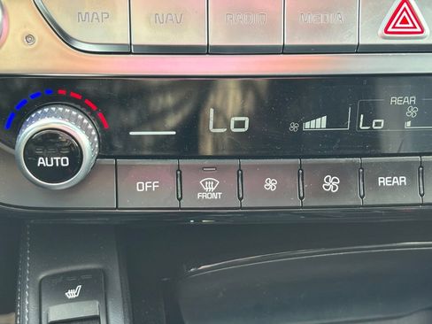 Certified 2025 Kia Telluride SX Prestige X-Pro AWD/4WD image 28