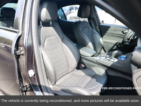 Used 2023 Alfa Romeo Giulia Quadrifoglio w/ Active Assist Plus Package image 15