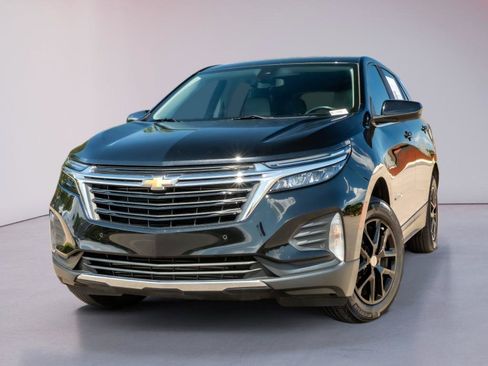 Used 2022 Chevrolet Equinox LT FWD image 1