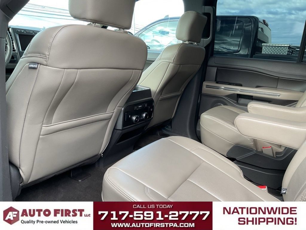 Used 2020 Ford Expedition Max XLT w/ Equipment Group 202A AWD/4WD image 10
