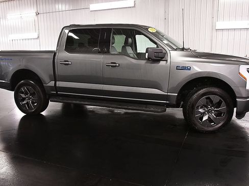 Used 2025 Ford F150 Lightning Flash AWD/4WD image 8