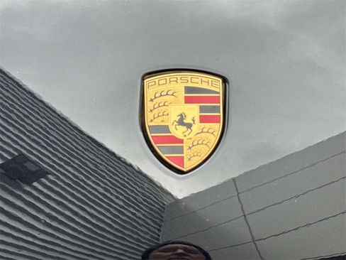 Used 2023 Porsche Macan GTS image 9