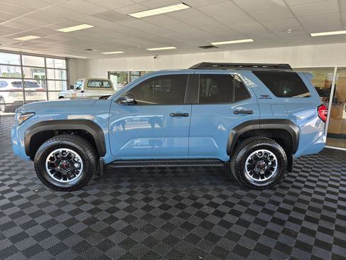 Used 2025 Toyota 4Runner TRD Off-Road AWD/4WD image 6