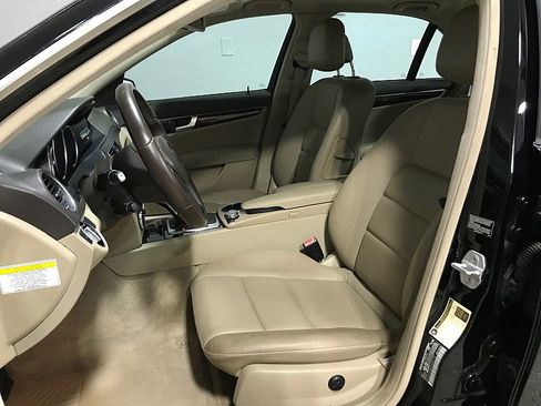 Used 2013 Mercedes-Benz C 250 Sedan w/ Multimedia Pkg image 11