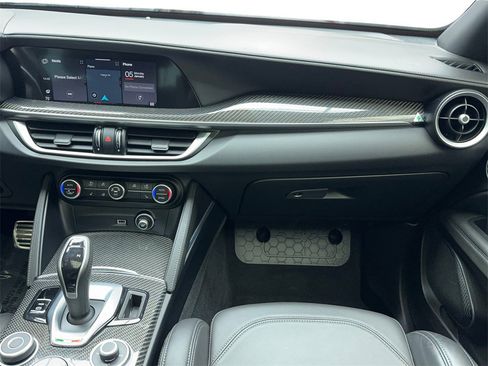 Used 2022 Alfa Romeo Stelvio Quadrifoglio w/ Active Assist Plus Package image 19