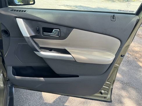 Used 2013 Ford Edge SEL FWD image 43