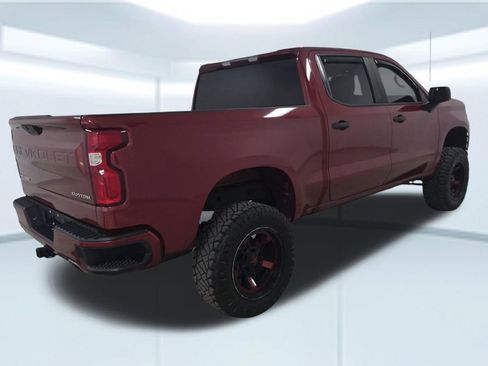 Used 2020 Chevrolet Silverado 1500 Custom w/ Custom Value Package image 2