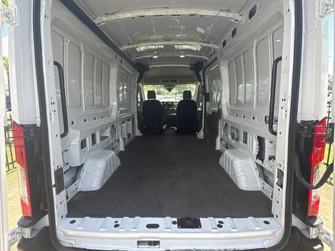 Used 2024 Ford Transit 250 148 Medium Roof RWD image 11