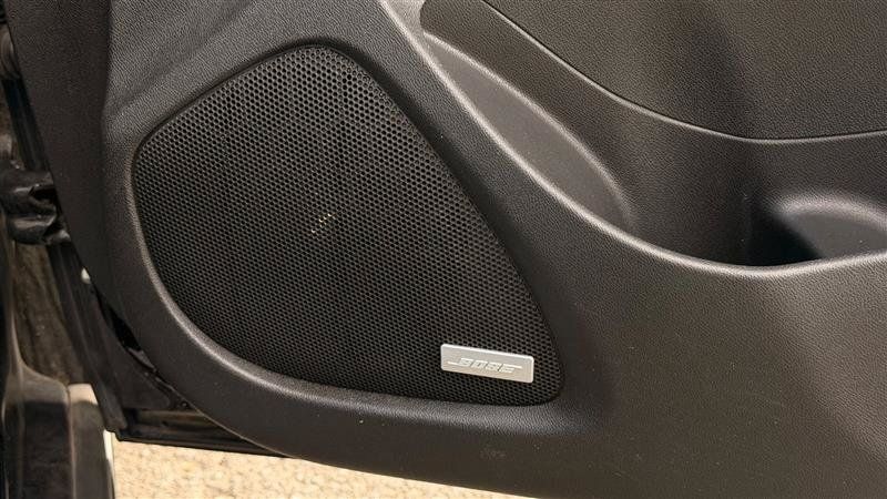 Used 2018 Chevrolet Malibu Premier w/ Premier Sun and Wheel Package FWD image 36