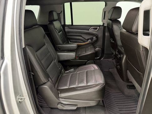 Used 2019 GMC Yukon XL Denali w/ Open Road Package image 18