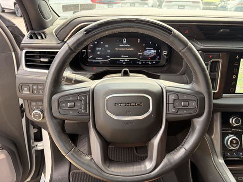 Used 2024 GMC Yukon XL Denali Ultimate AWD/4WD image 11