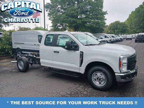 New 2026 Ford F250 XL w/ XL Chrome Package RWD image 5