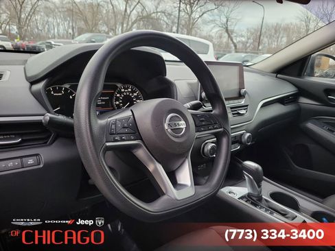 Used 2020 Nissan Altima 2.5 S FWD image 14