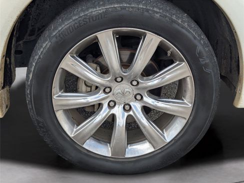 Used 2014 INFINITI QX80 2WD w/ Theater Package image 38