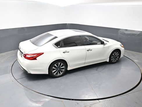 Used 2016 Nissan Altima 2.5 SL w/ 2.5 Technology Package FWD image 41