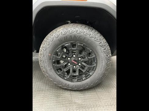 New 2026 GMC Canyon Elevation RWD image 37