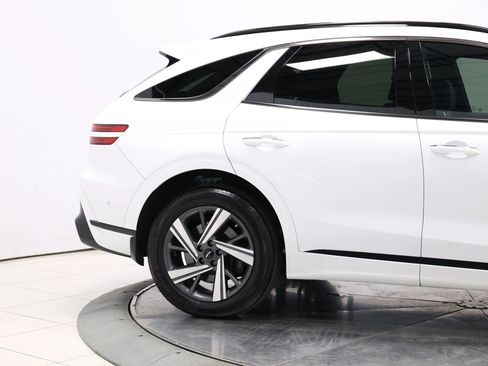 Used 2026 Genesis GV70 3.5T Sport Advanced AWD/4WD image 77