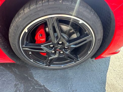 Used 2020 Chevrolet Corvette Stingray Coupe w/ 1LT RWD image 10