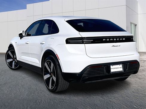 Used 2024 Porsche Macan 4 Electric image 3