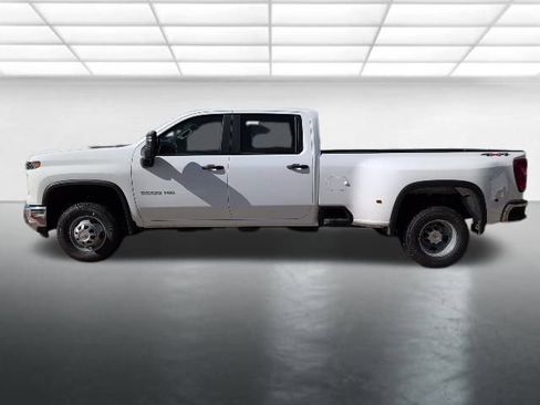 New 2026 Chevrolet Silverado 3500 W/T image 25