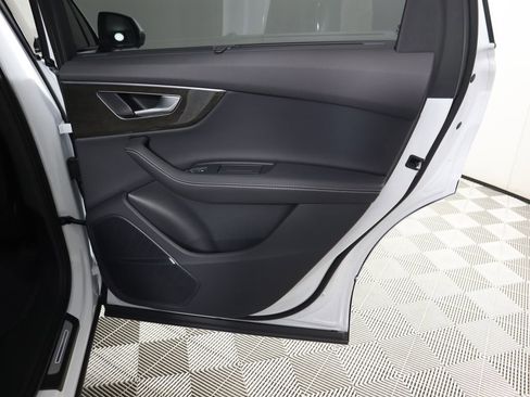 Used 2026 Audi Q7 3.0T Premium Plus image 30