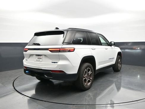Used 2023 Jeep Grand Cherokee Trailhawk w/ Luxury Tech Group III AWD/4WD image 8
