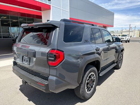 Used 2026 Toyota 4Runner TRD Off-Road Premium AWD/4WD image 6