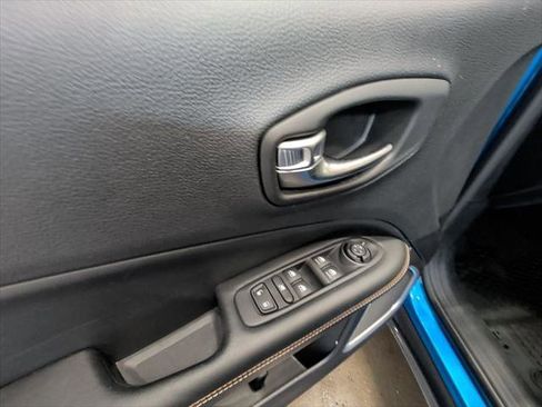 Certified 2018 Jeep Compass Latitude w/ Popular Equipment Group image 13