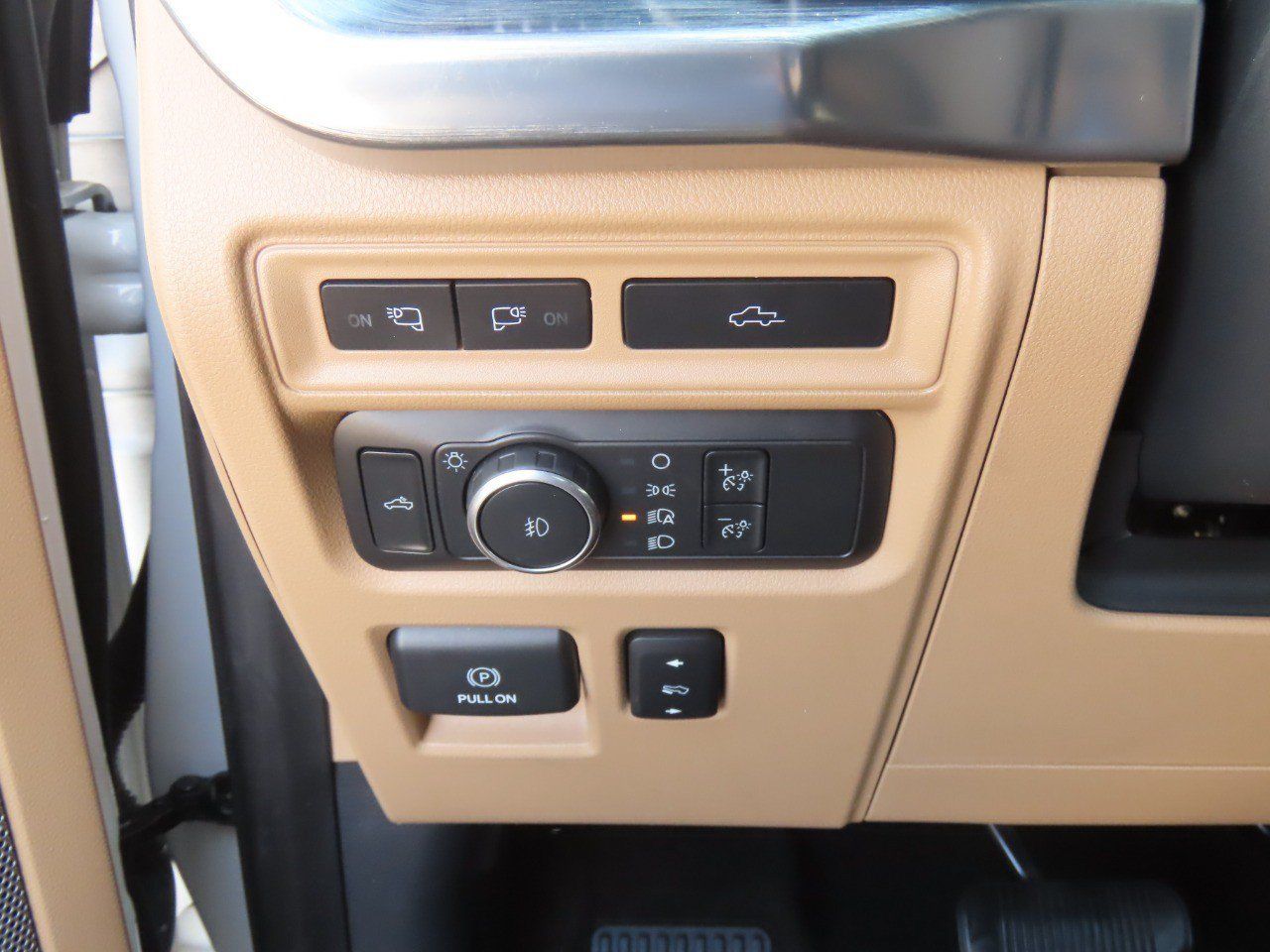 Used 2021 Ford F150 Lariat w/ Equipment Group 502A High AWD/4WD image 27
