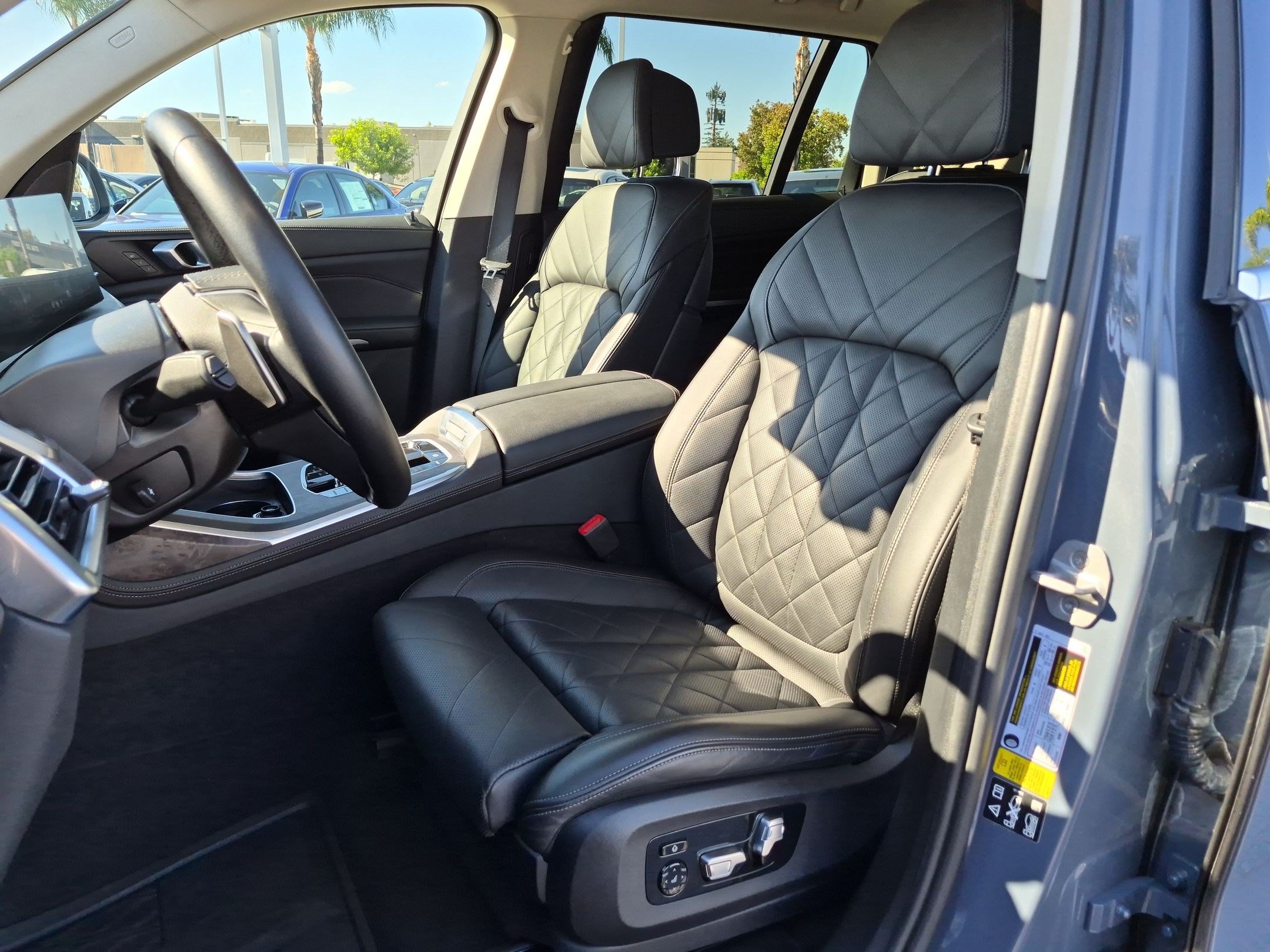 Certified 2024 BMW X7 xDrive40i AWD/4WD image 16