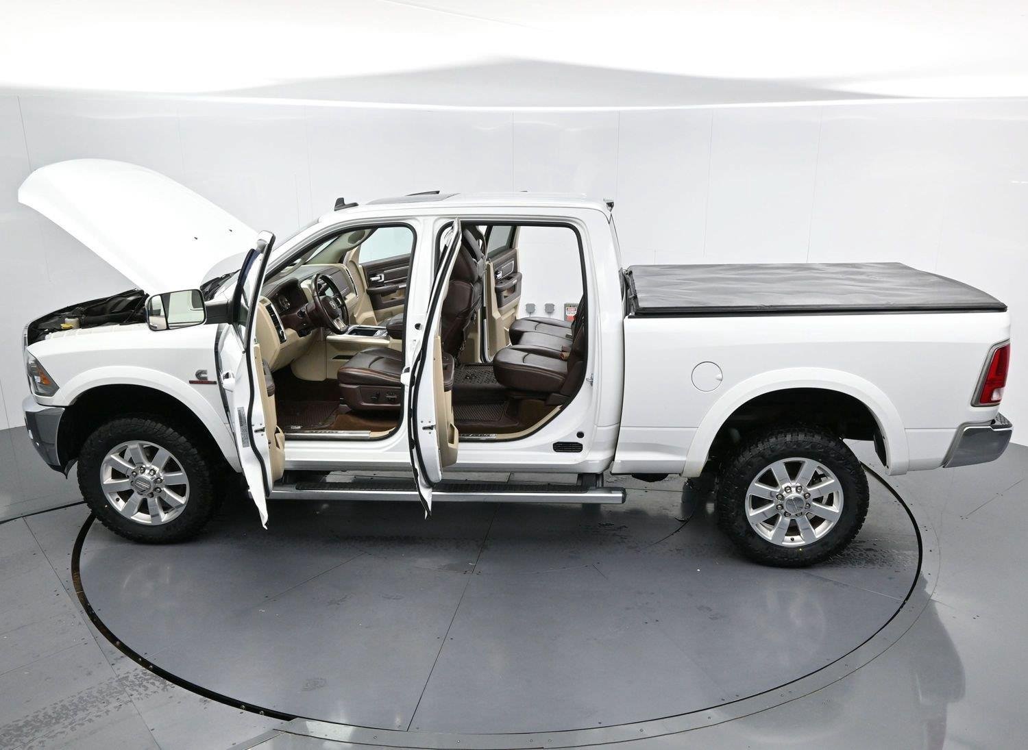 Used 2018 RAM 2500 Longhorn w/ Convenience Group AWD/4WD image 43