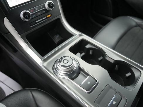 Certified 2024 Ford Edge ST-Line image 27