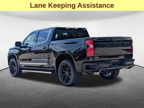 Used 2023 Chevrolet Silverado 1500 High Country AWD/4WD image 7