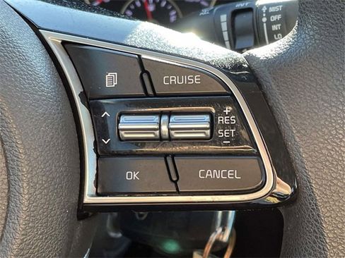 Used 2020 Kia Optima LX image 21