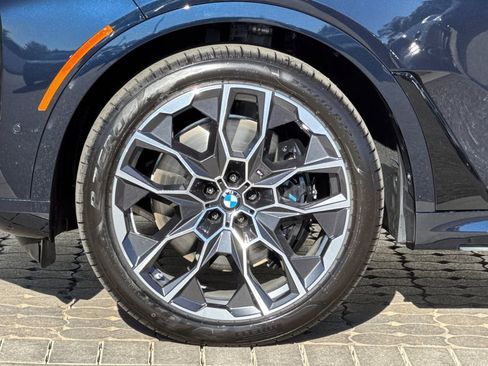 New 2026 BMW X7 M60i w/ Executive Package image 33