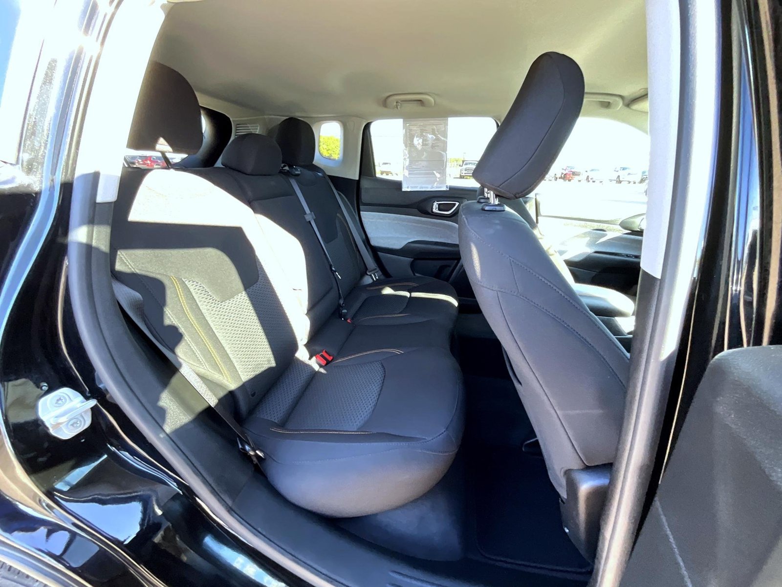 Certified 2022 Jeep Compass Sport AWD/4WD image 18