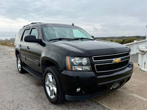 Used 2012 Chevrolet Tahoe LT w/ Luxury Package image 3