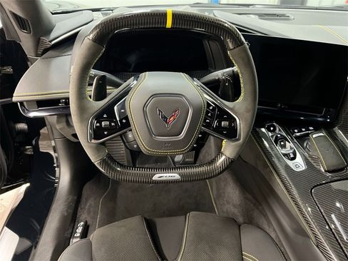 Used 2024 Chevrolet Corvette Z06 w/ Z07 Performance Package image 20