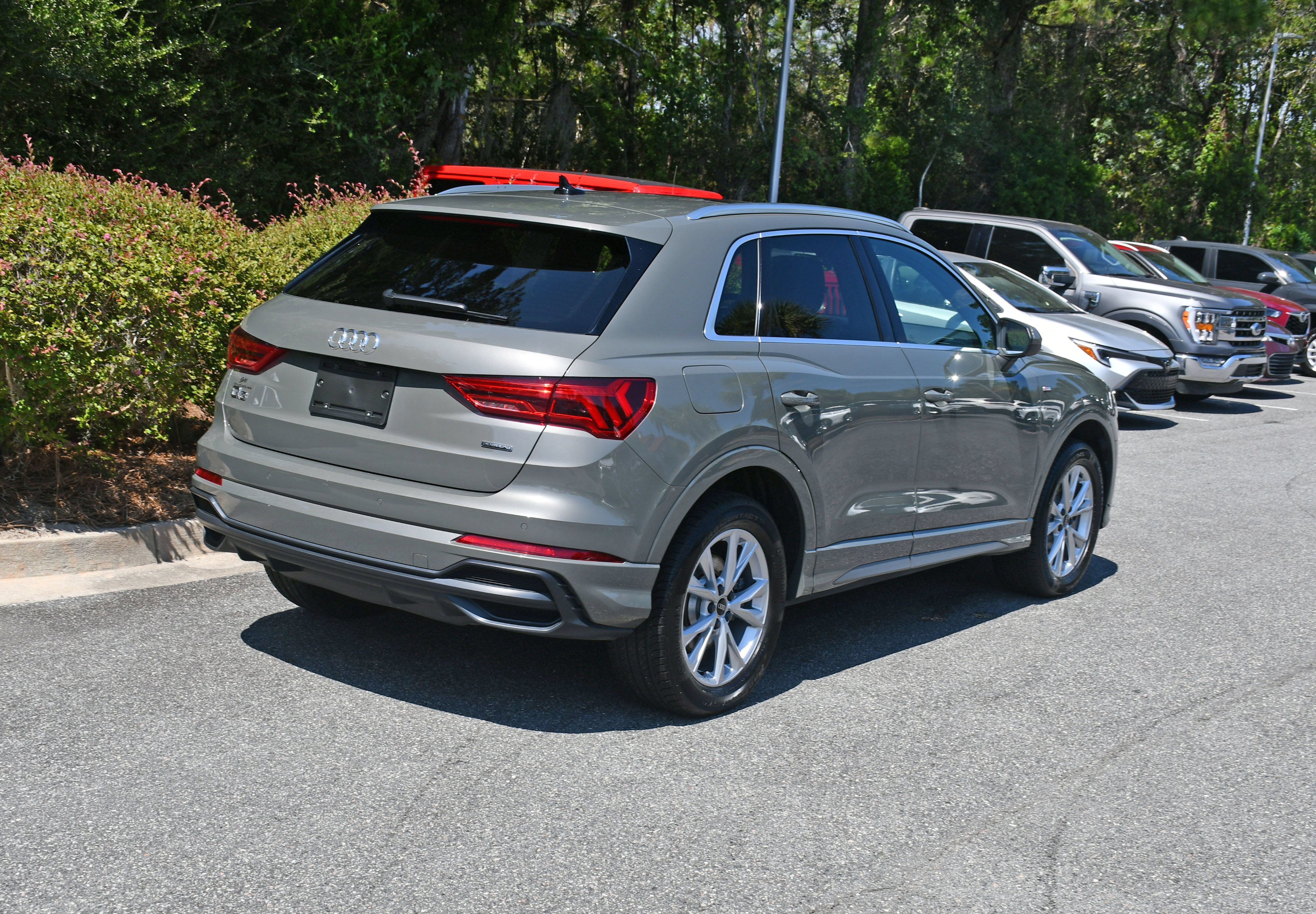 Used 2022 Audi Q3 2.0T Premium Plus AWD/4WD image 4