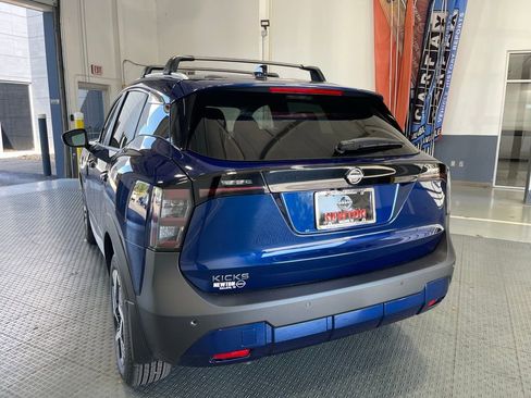 New 2026 Nissan Kicks SV w/ SV Premium Package image 5
