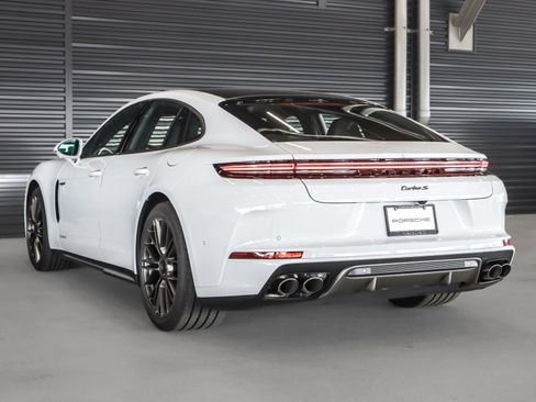 New 2026 Porsche Panamera Turbo S image 3