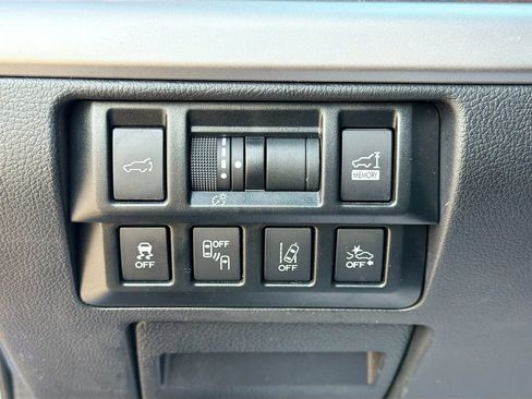 Used 2019 Subaru Outback 3.6R Limited w/ Popular Package #2 AWD/4WD image 34