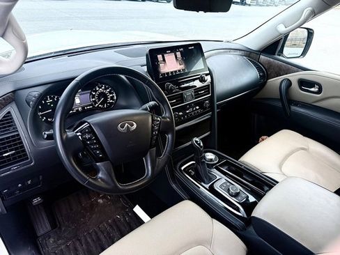 Certified 2024 INFINITI QX80 Premium Select w/ All-Season Package image 11