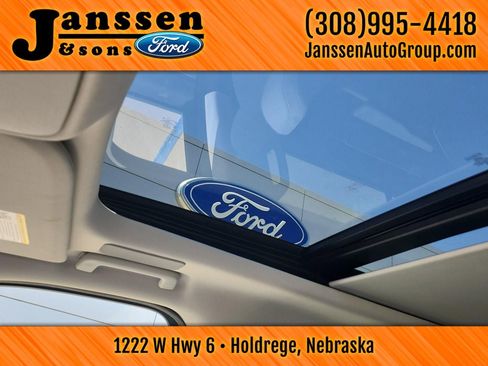 Used 2025 Ford Expedition Platinum w/ Driver's Package AWD/4WD image 38