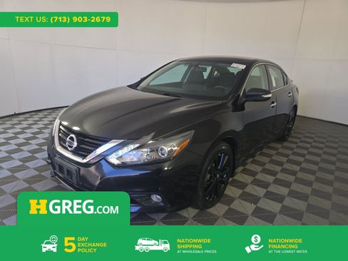 Used 2017 Nissan Altima 2.5 SR w/ Midnight Edition Package image 1